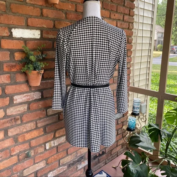 J Jill Wearever Collection Houndstooth Cardigan - Picture 4 of 7